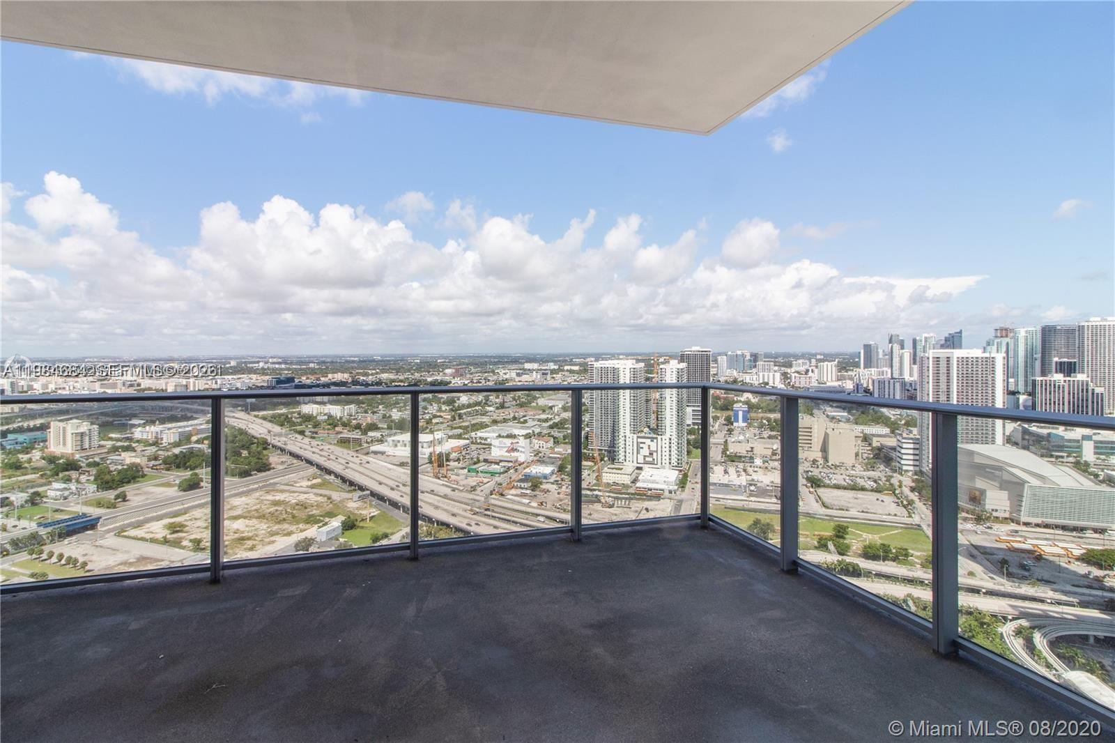 PARAMOUNT MIAMI WORLD - Residential