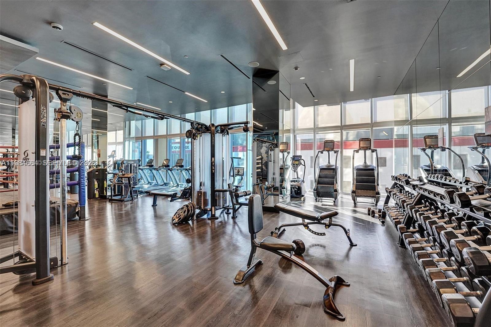 PARAMOUNT MIAMI WORLD - Residential
