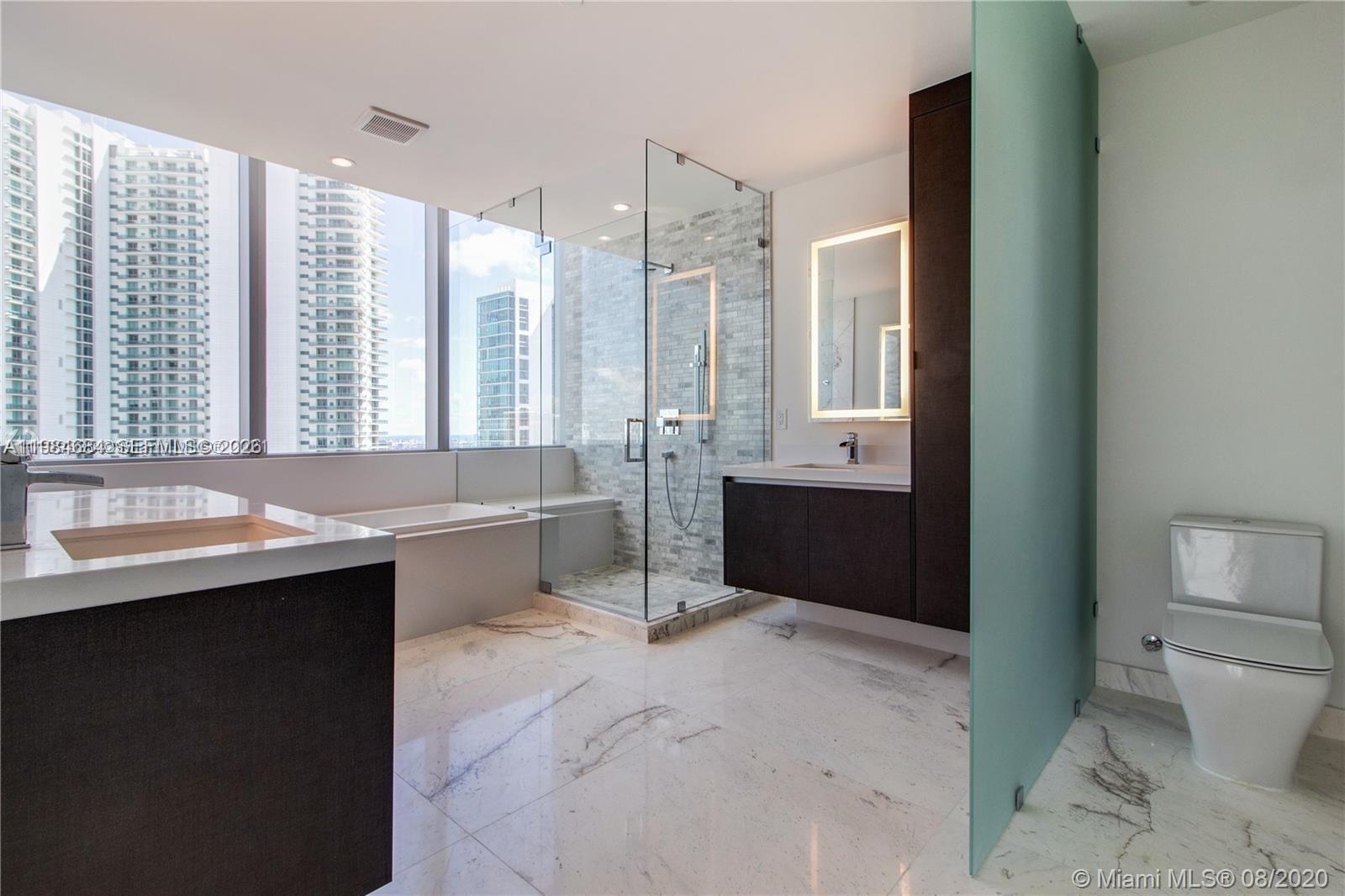 PARAMOUNT MIAMI WORLD - Residential