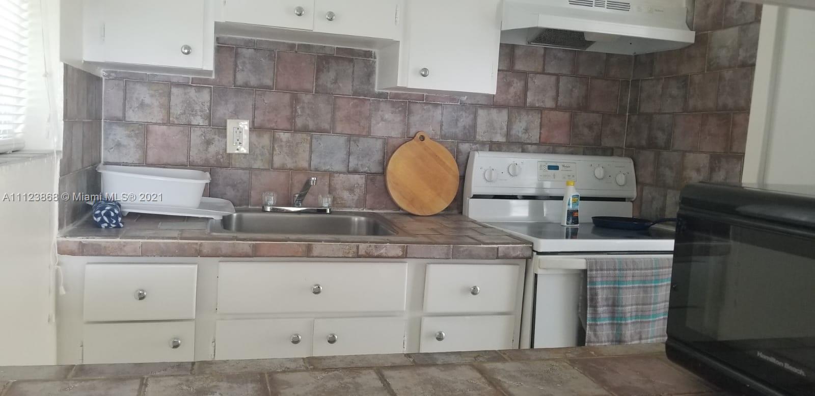 BOUGAIN-VILLA CONDO - Residential Lease