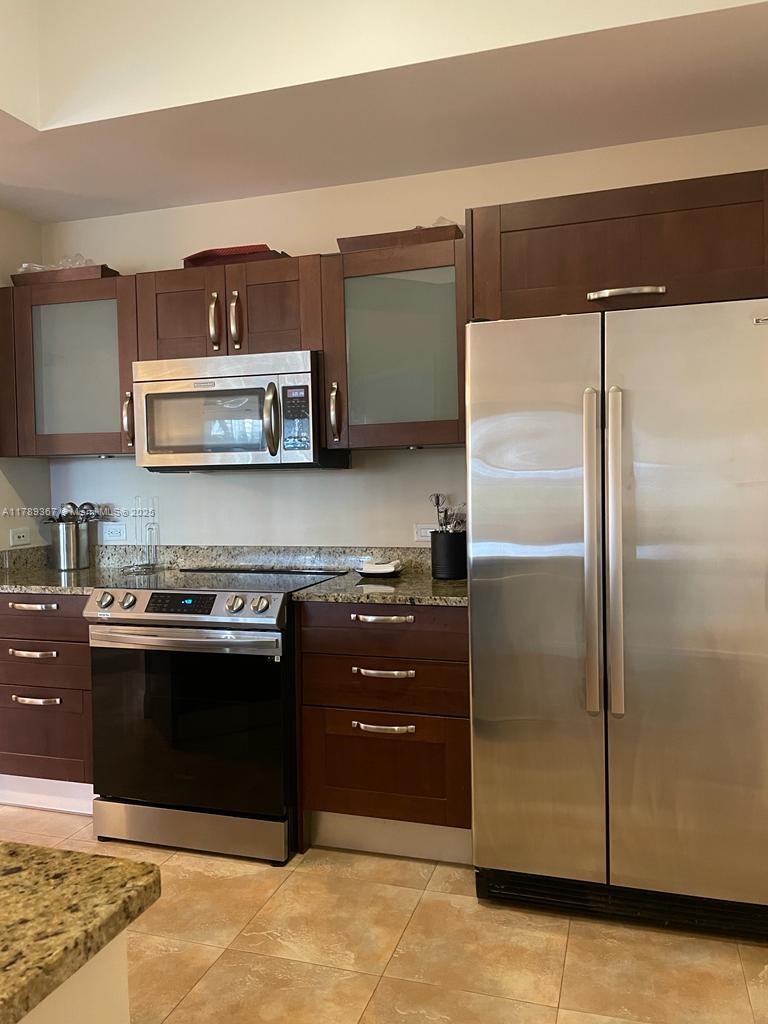 TURNBERRY VILLAGE - Residential