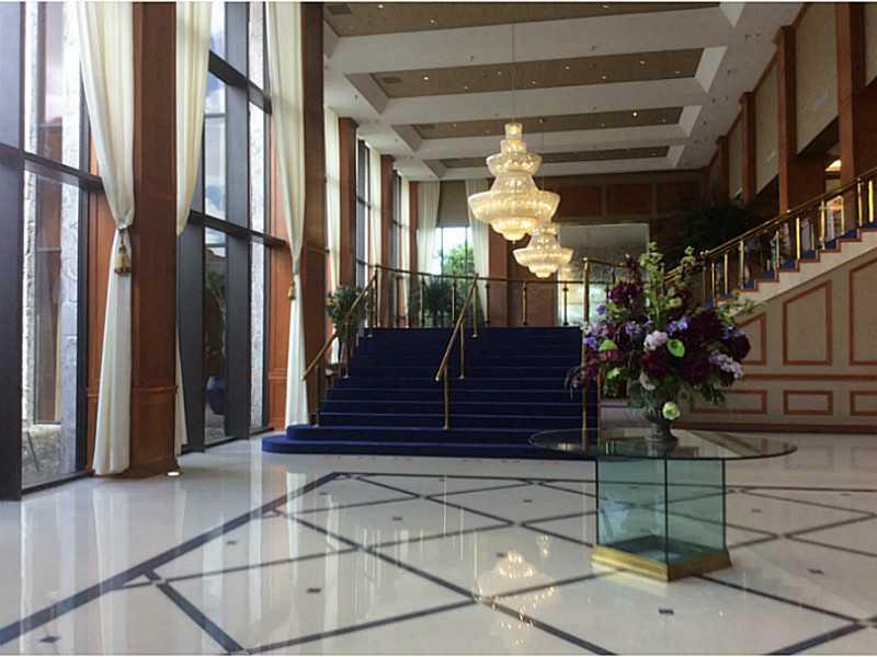 SUFFOLK AT CENTURY VILLAG - Residential Lease