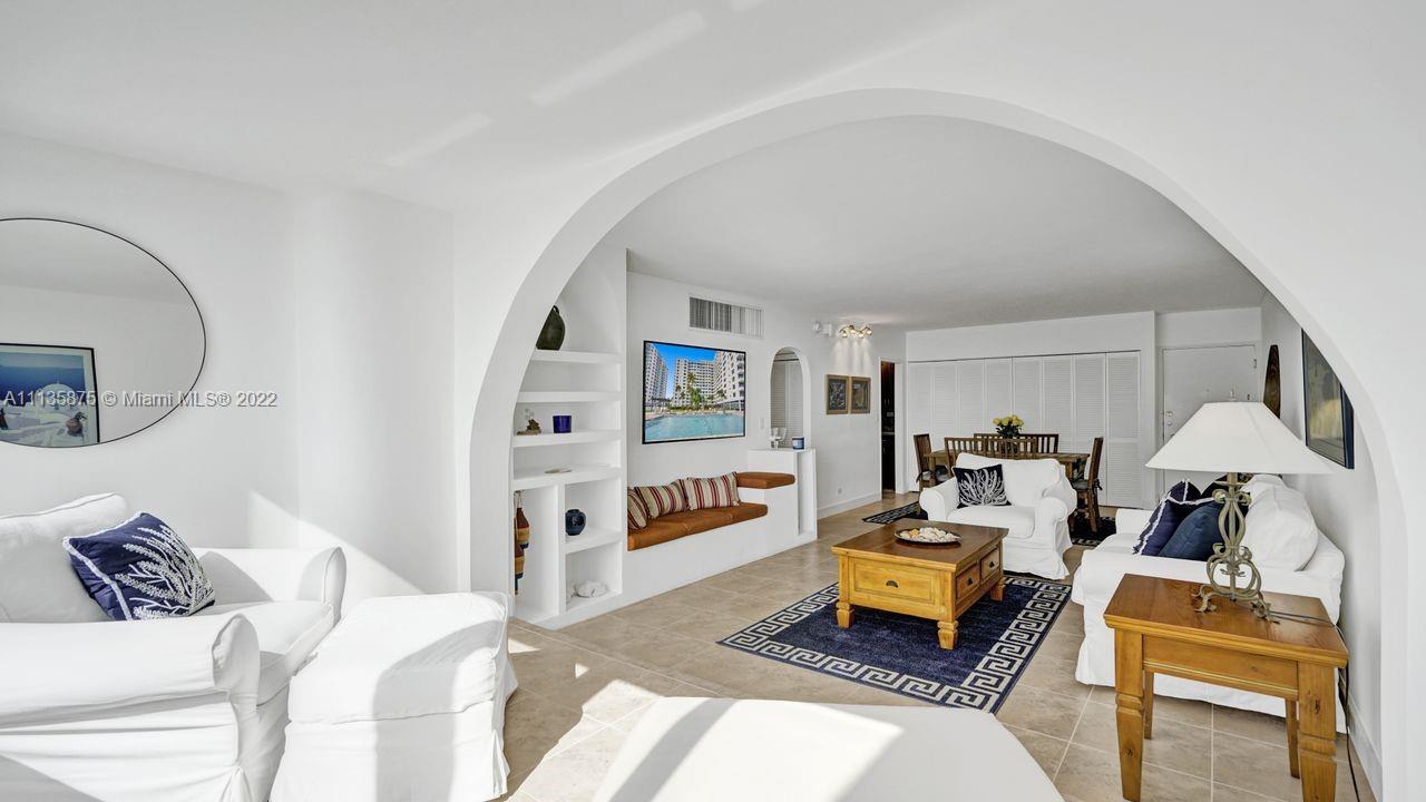 THE CARRIAGE CLUB NORTH C - Residential Lease