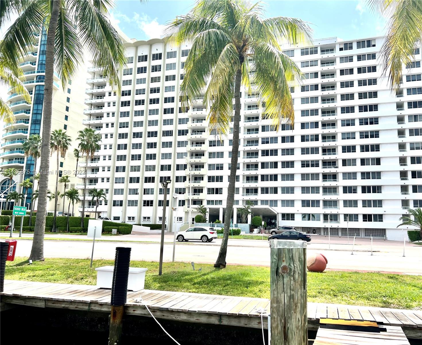 THE CARRIAGE CLUB NORTH C - Residential Lease