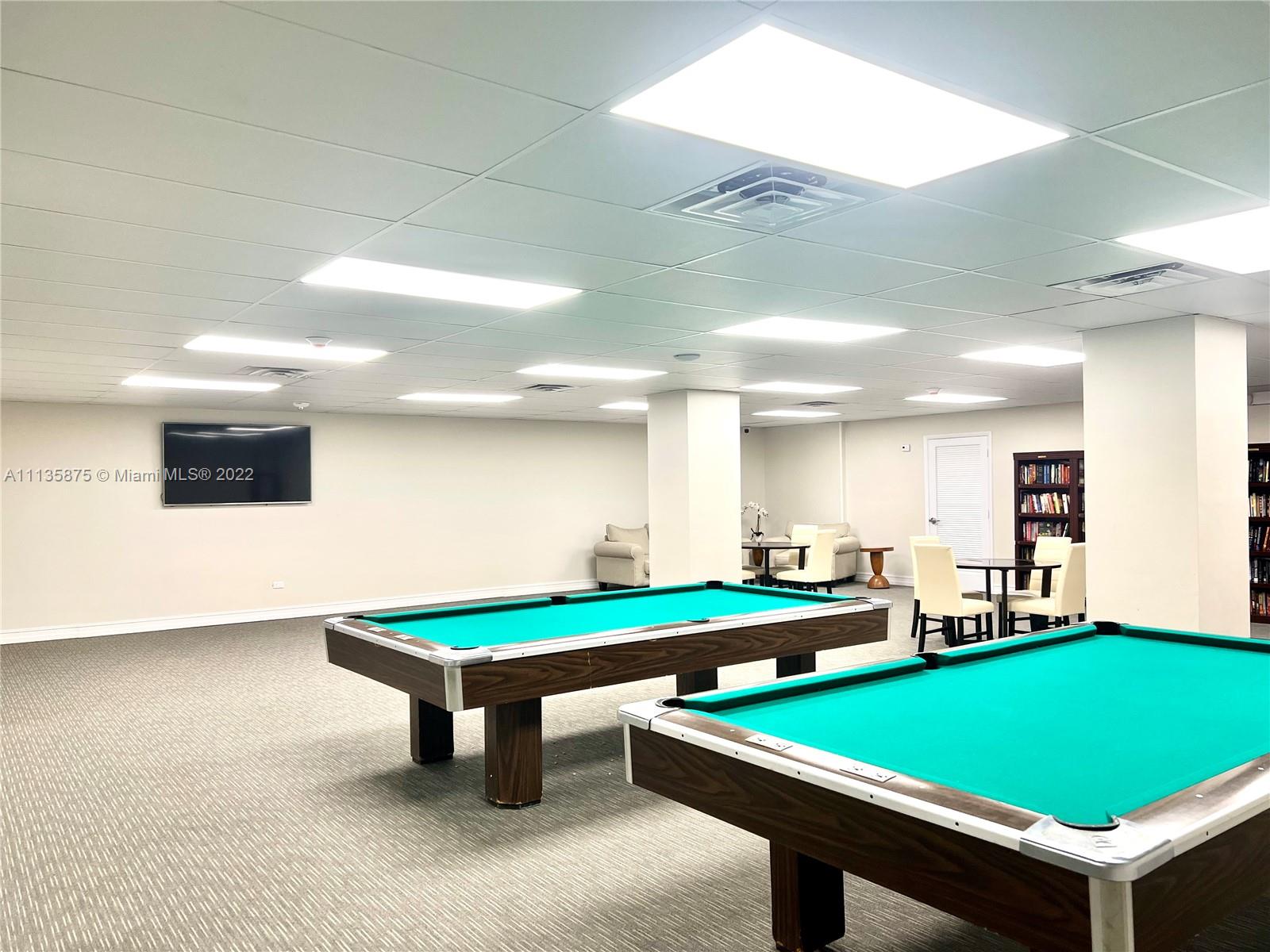 THE CARRIAGE CLUB NORTH C - Residential Lease