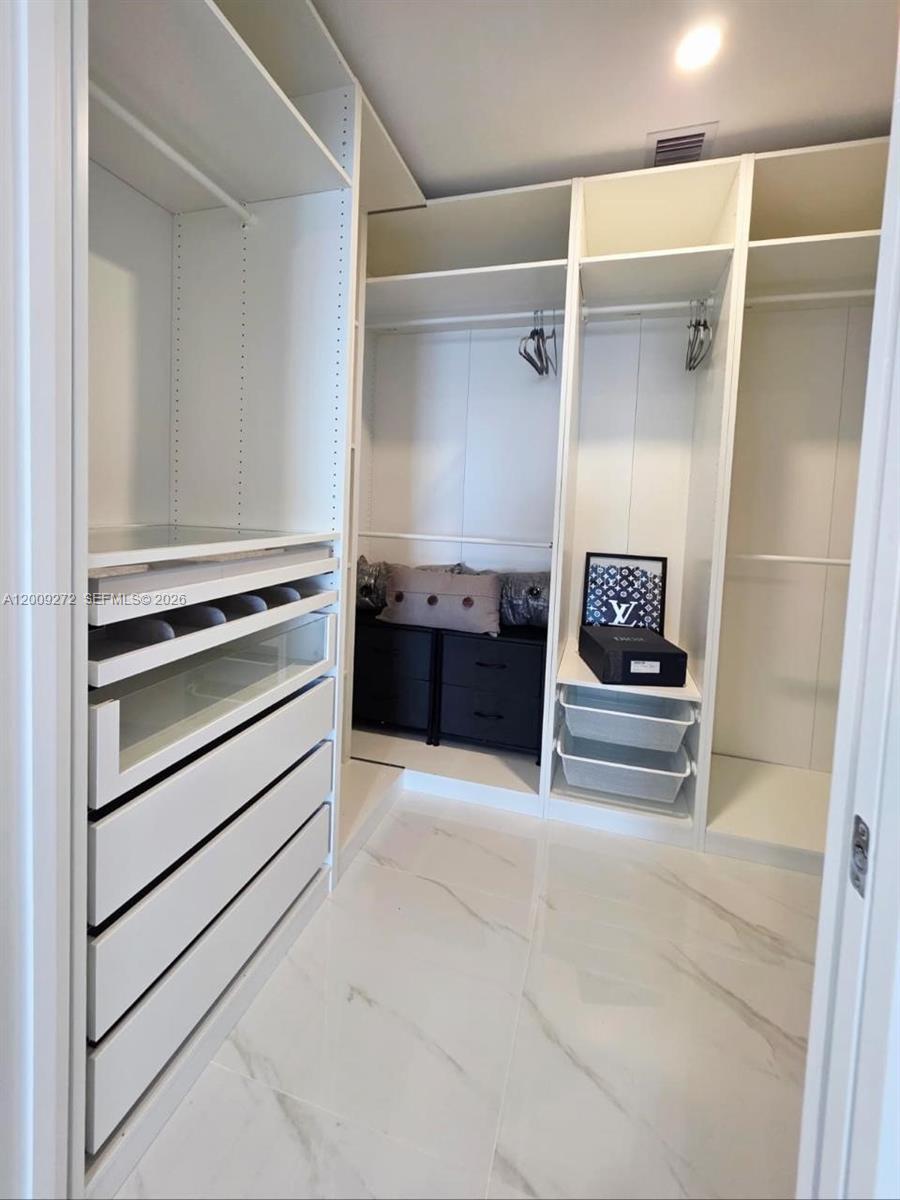 Aria Reserve Miami - Residential