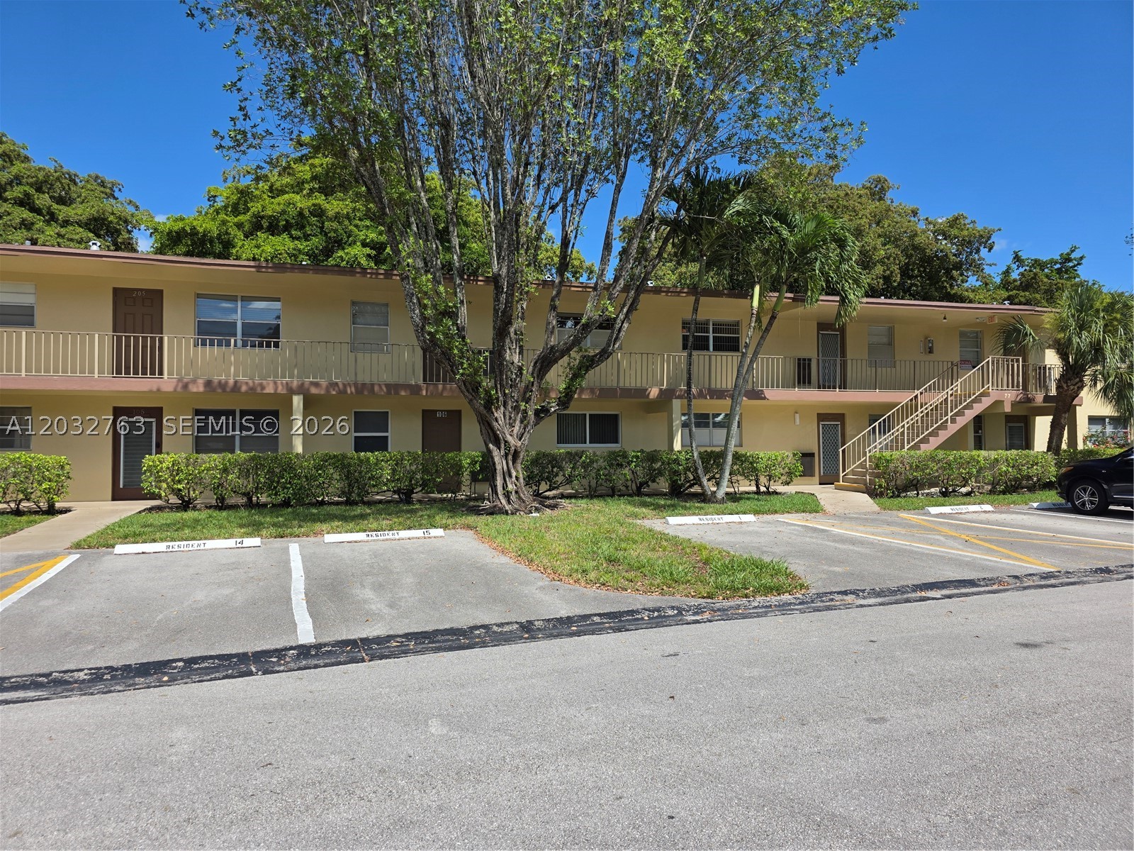 ORIOLE GARDENS THREE - Residential