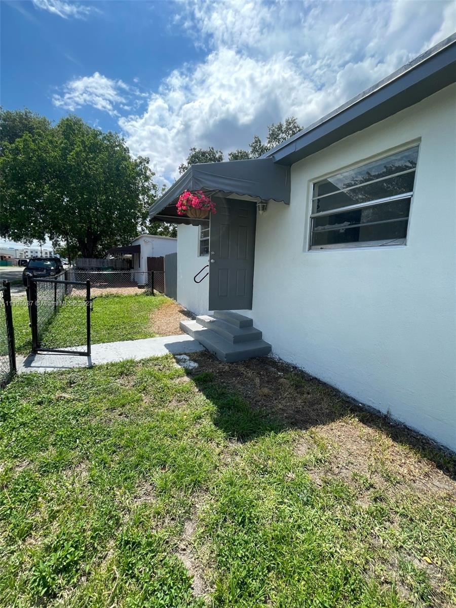 TAMIAMI CITY - Residential Lease