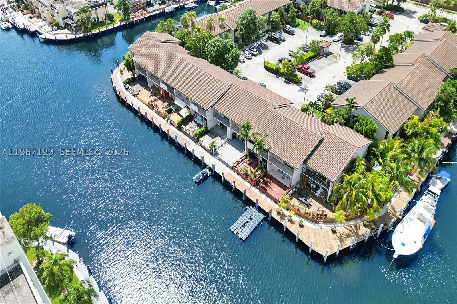 LAKEVIEW TOWNHOUSES CONDO - Residential
