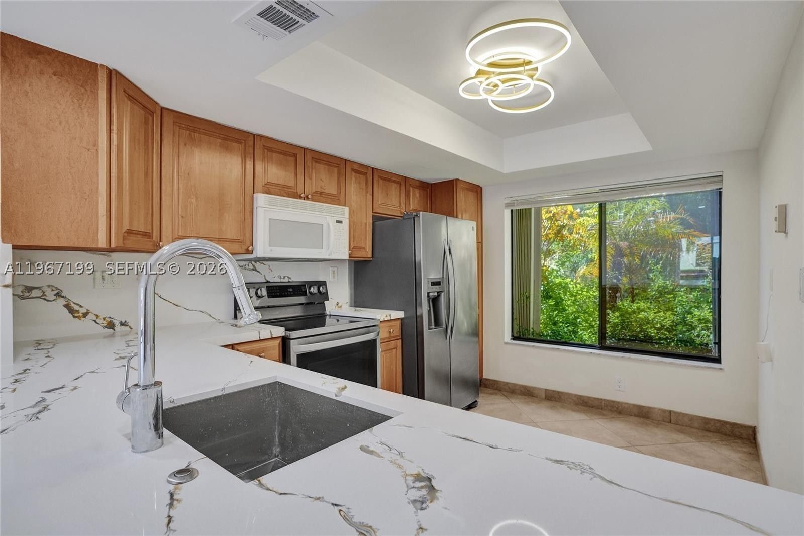 LAKEVIEW TOWNHOUSES CONDO - Residential