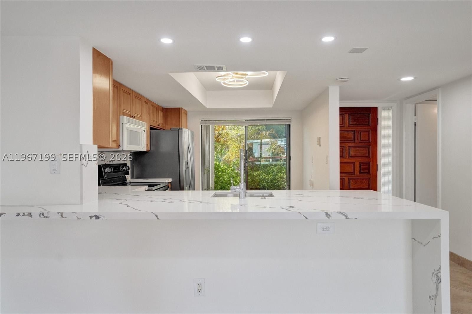LAKEVIEW TOWNHOUSES CONDO - Residential