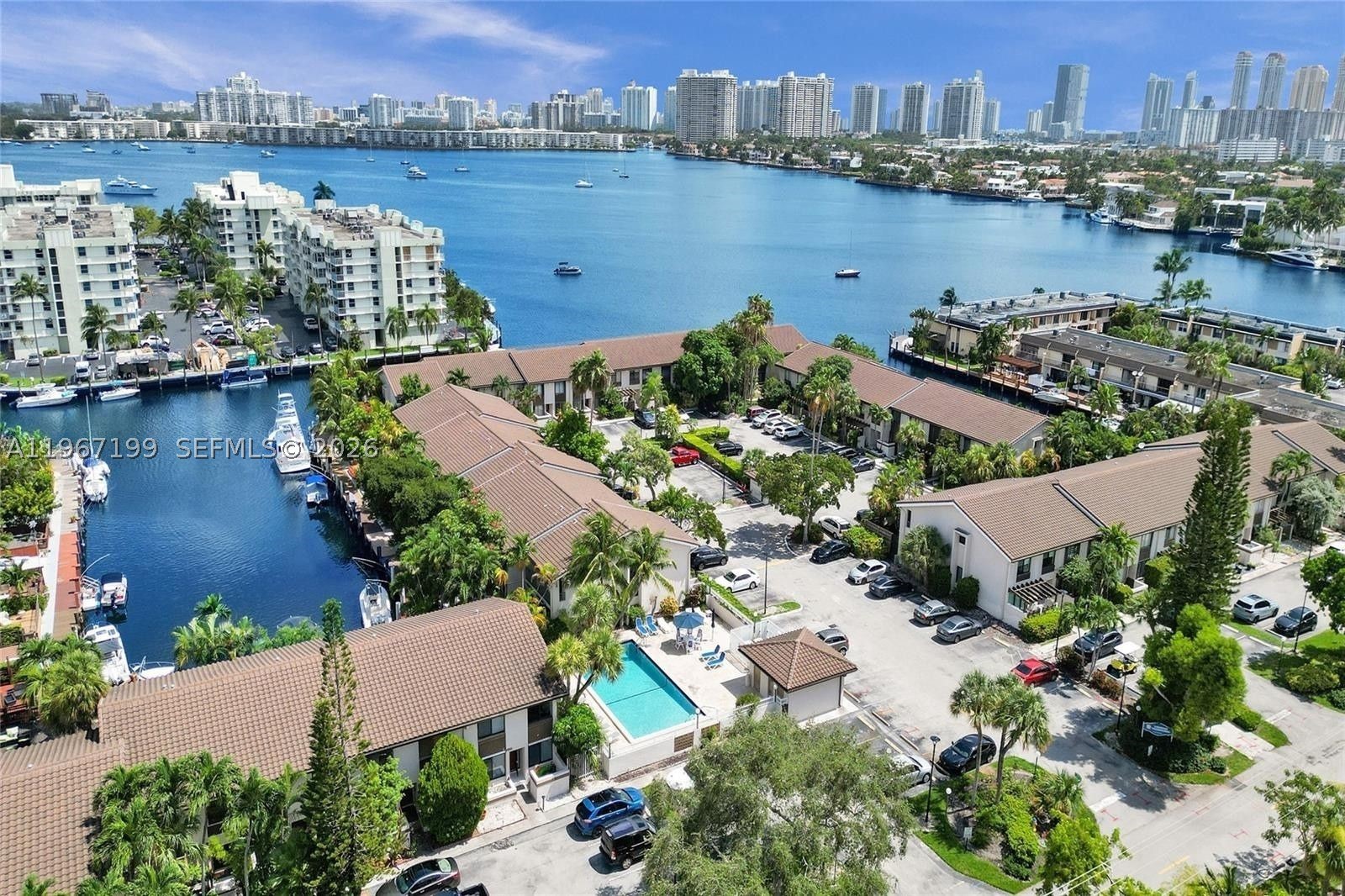 LAKEVIEW TOWNHOUSES CONDO - Residential