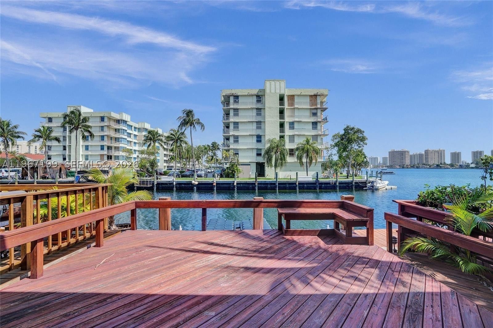 LAKEVIEW TOWNHOUSES CONDO - Residential