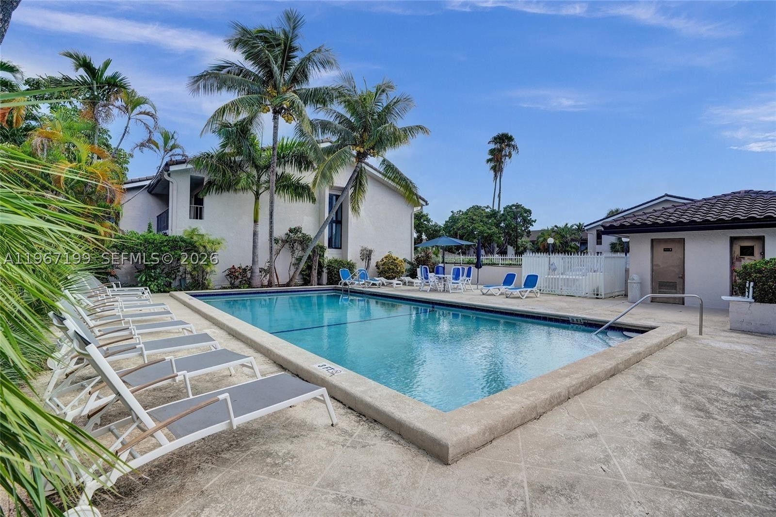 LAKEVIEW TOWNHOUSES CONDO - Residential