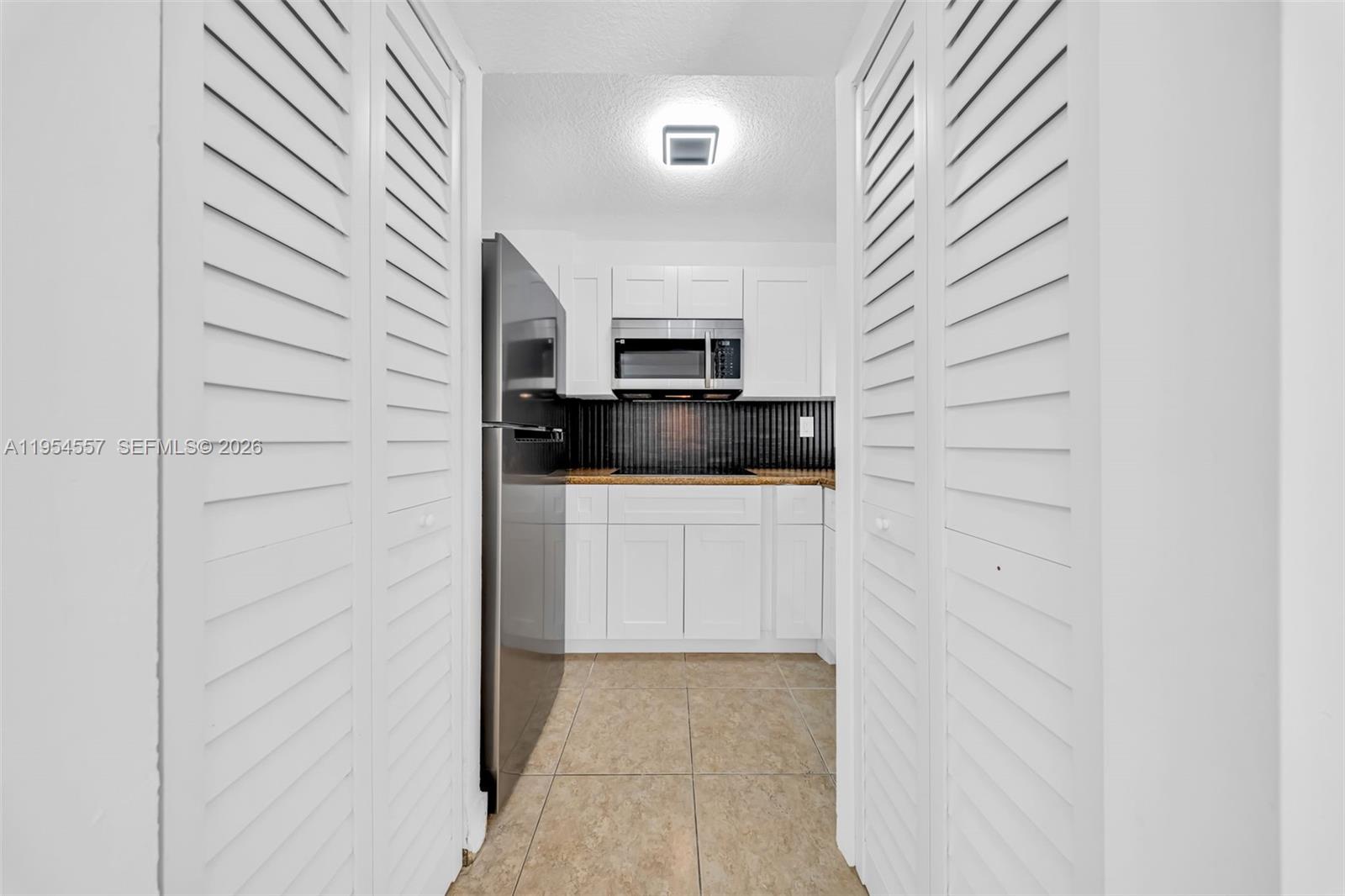 FONTAINEBLEAU GARDENS CON - Residential