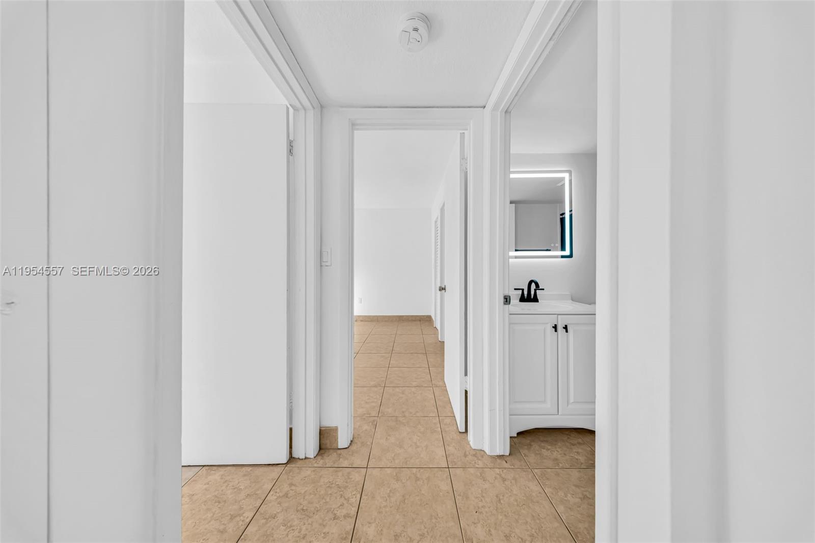 FONTAINEBLEAU GARDENS CON - Residential
