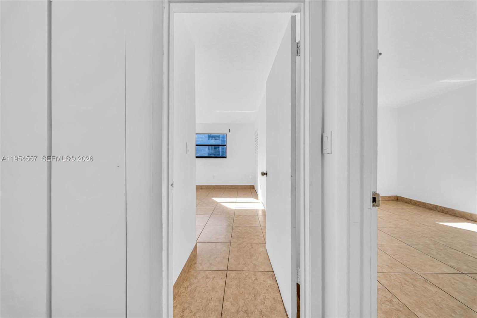 FONTAINEBLEAU GARDENS CON - Residential
