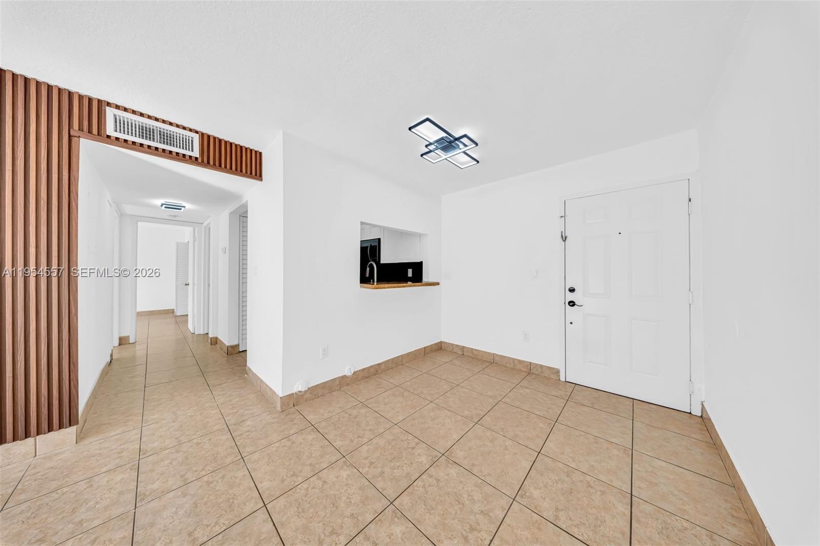 FONTAINEBLEAU GARDENS CON - Residential