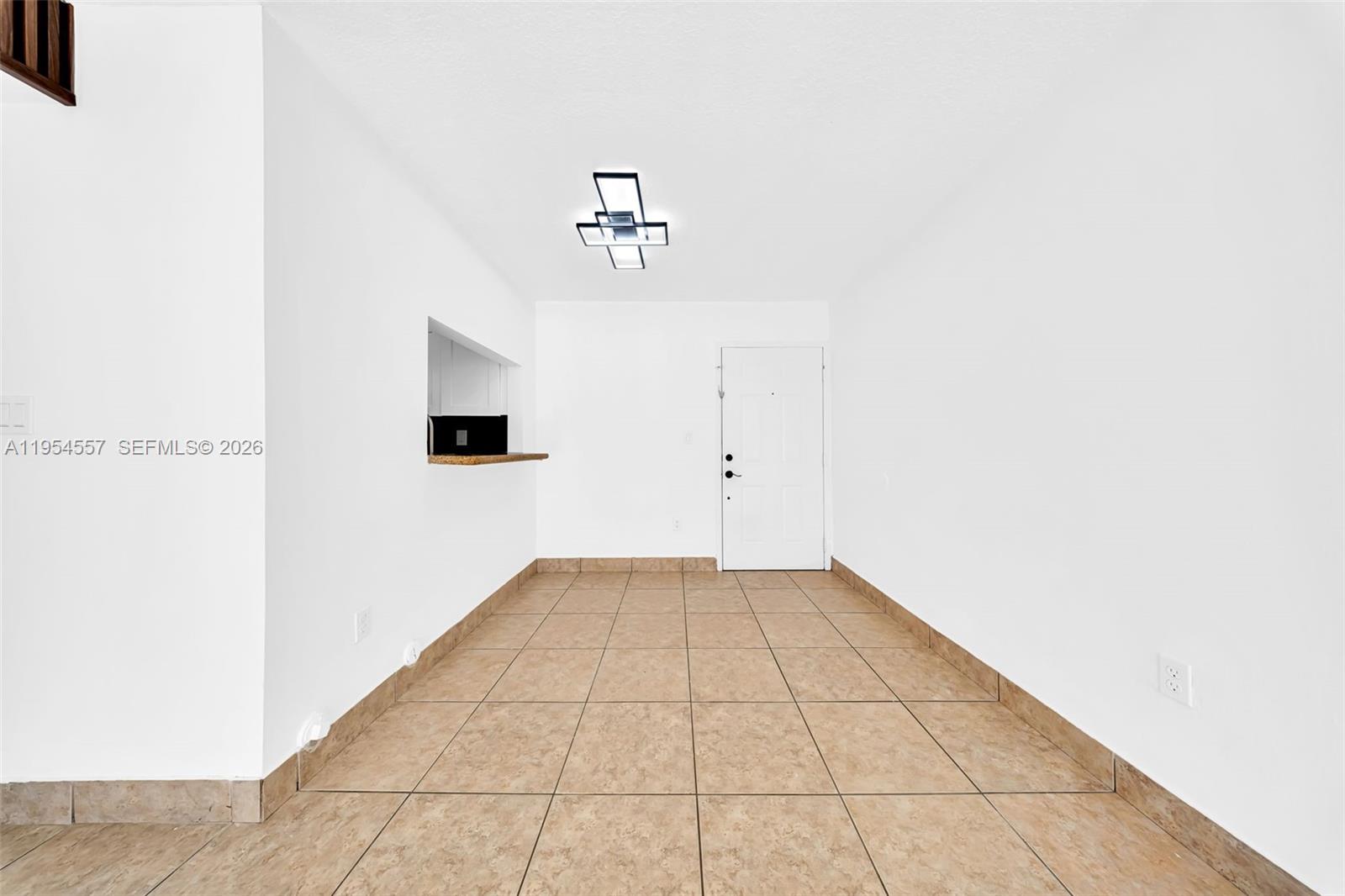 FONTAINEBLEAU GARDENS CON - Residential