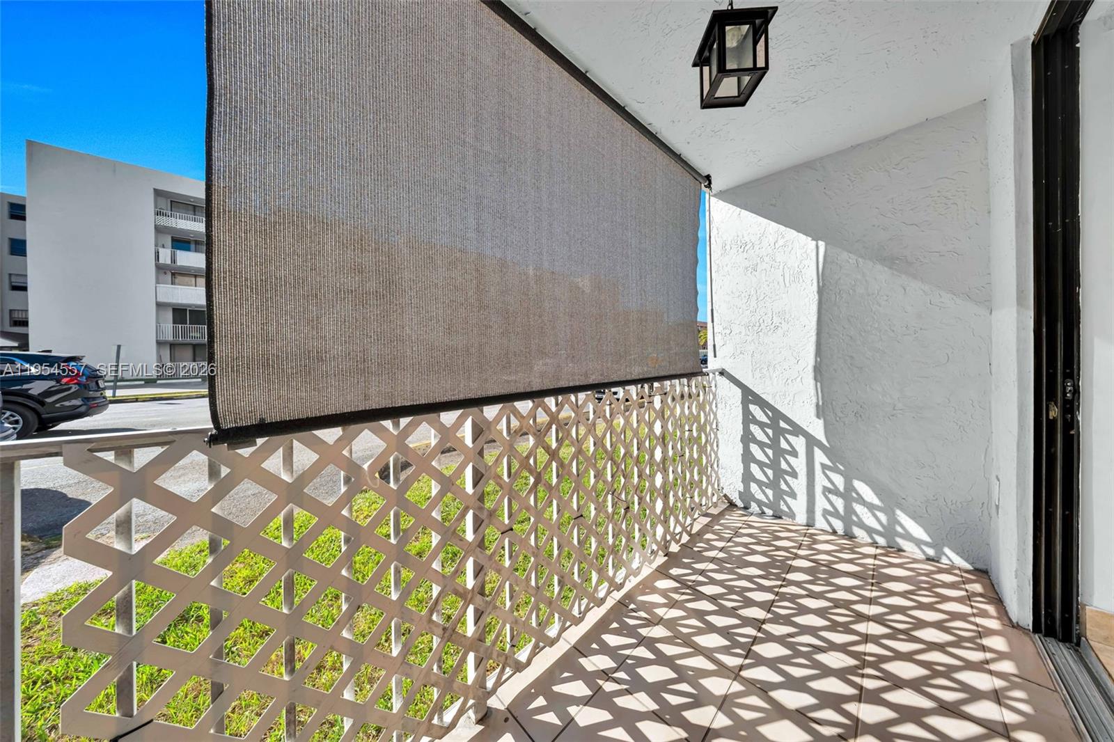 FONTAINEBLEAU GARDENS CON - Residential