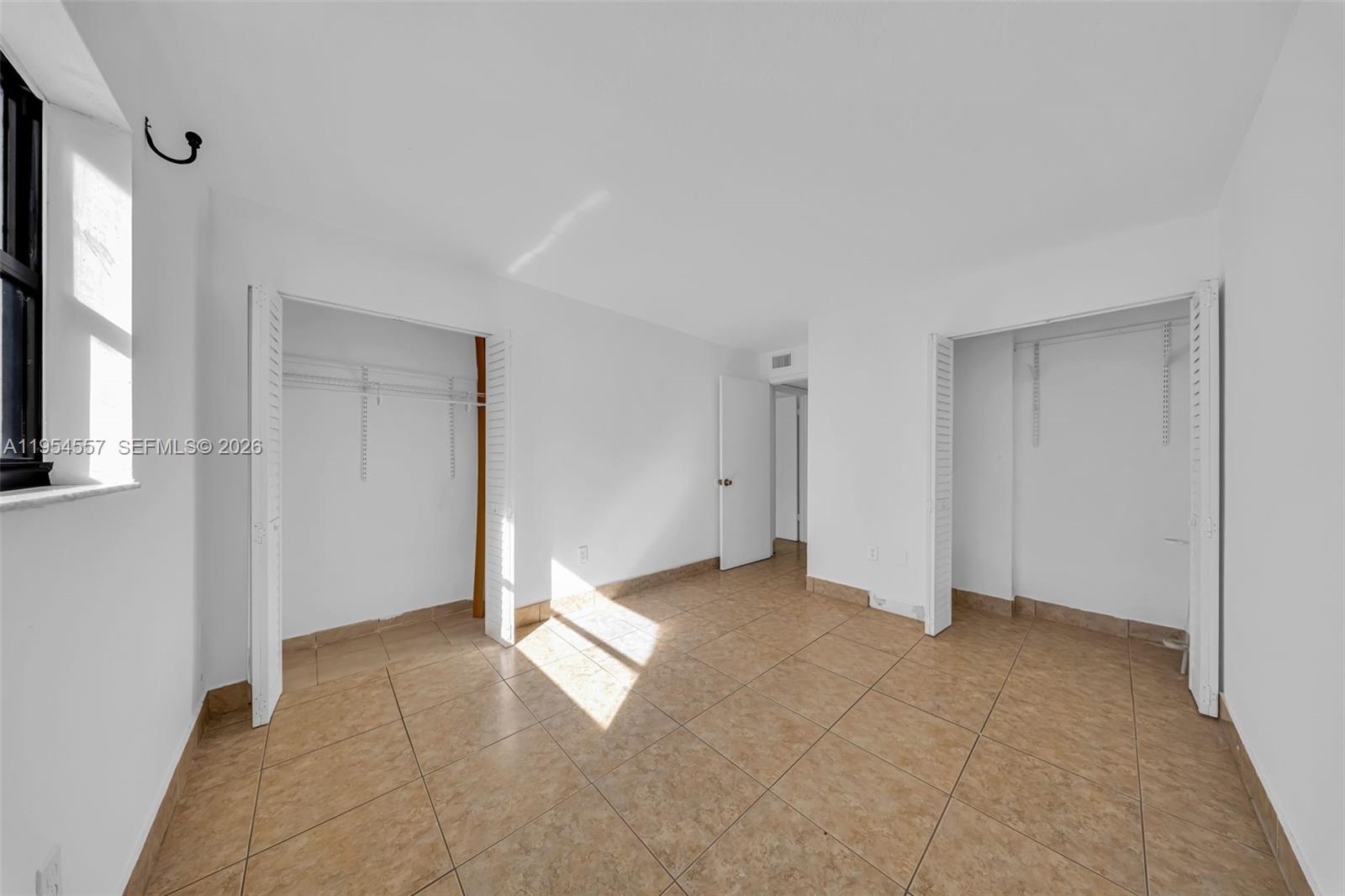 FONTAINEBLEAU GARDENS CON - Residential