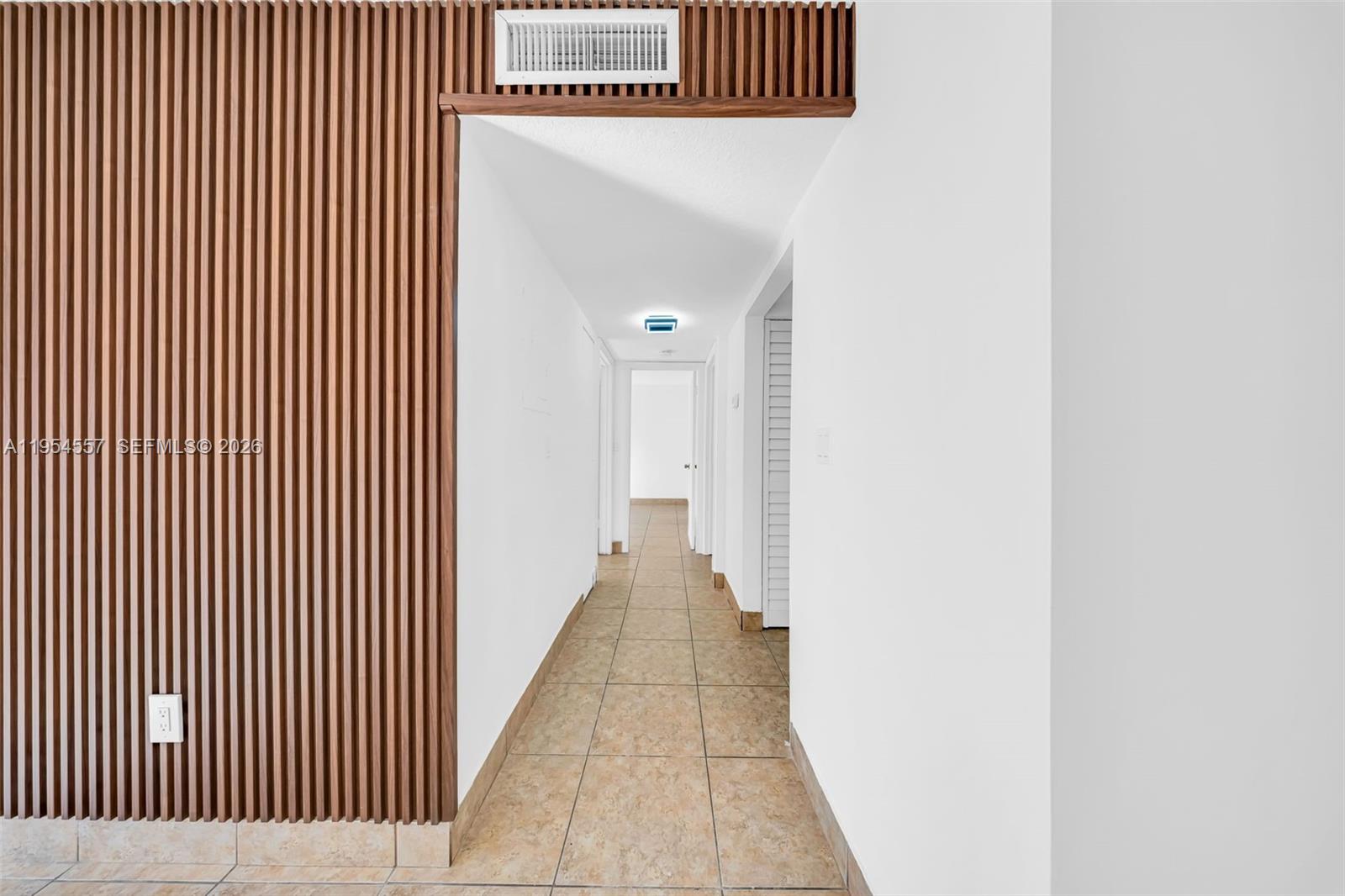 FONTAINEBLEAU GARDENS CON - Residential
