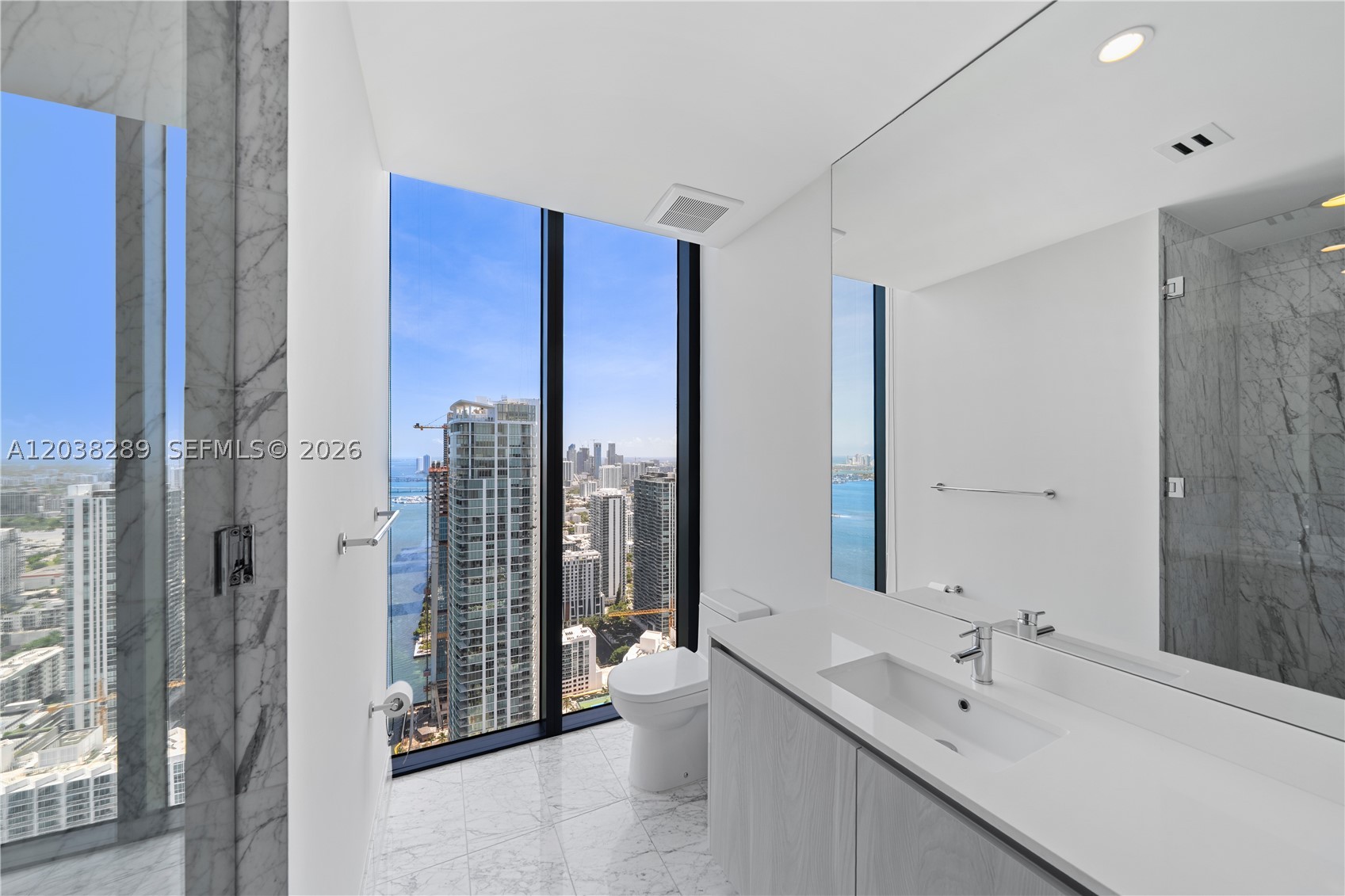 ONE PARAISO CONDO - Residential