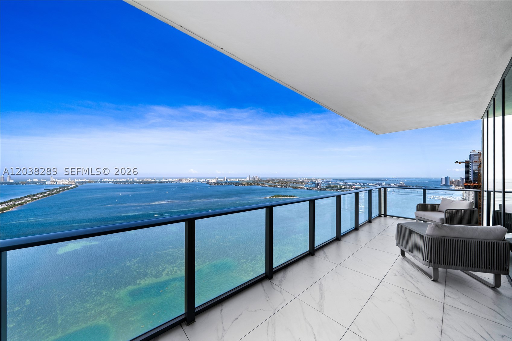ONE PARAISO CONDO - Residential