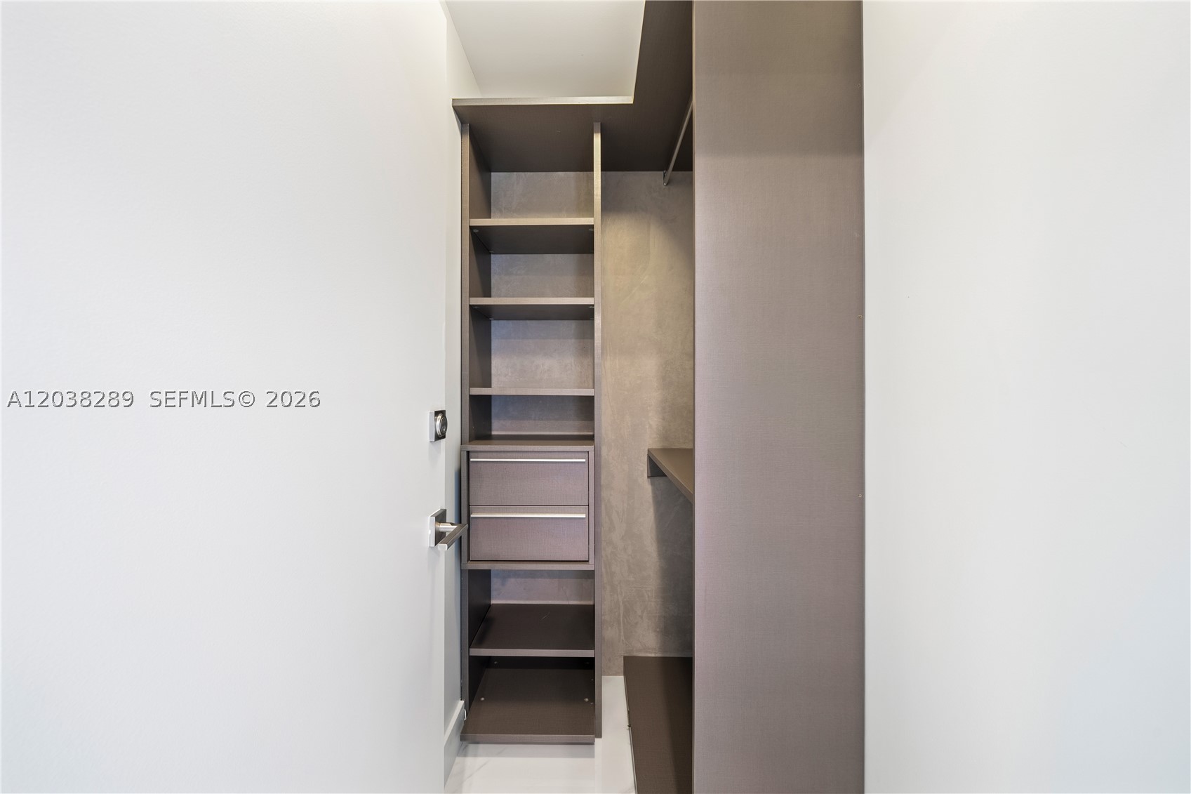 ONE PARAISO CONDO - Residential