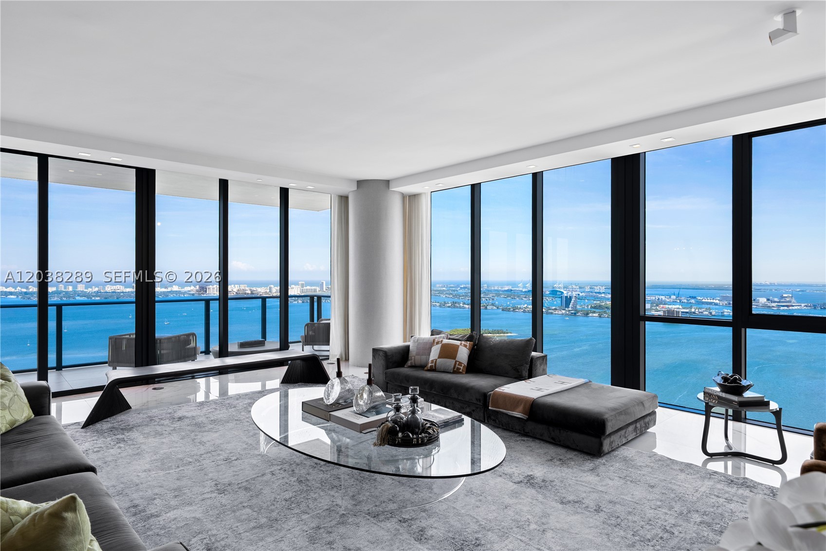 ONE PARAISO CONDO - Residential