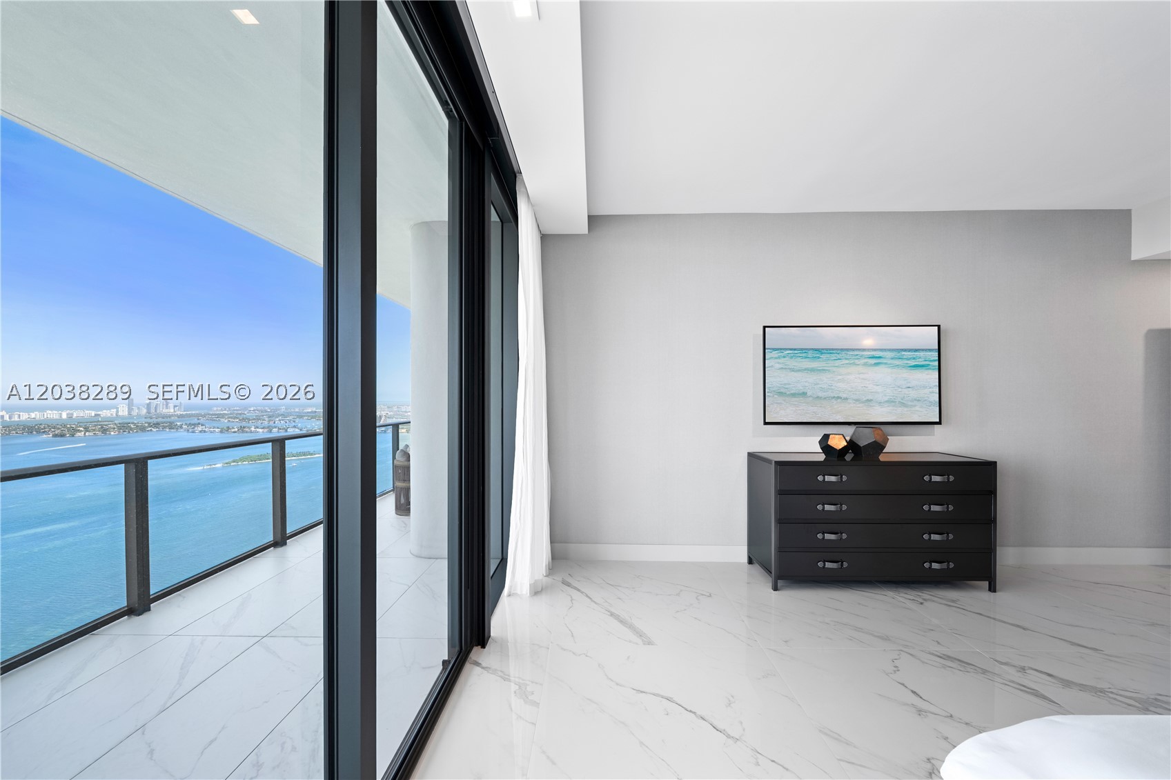 ONE PARAISO CONDO - Residential