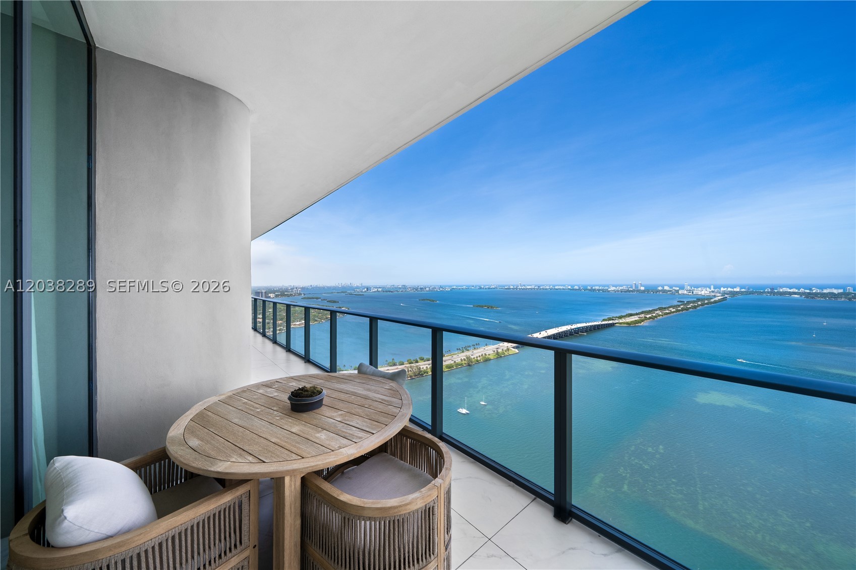 ONE PARAISO CONDO - Residential