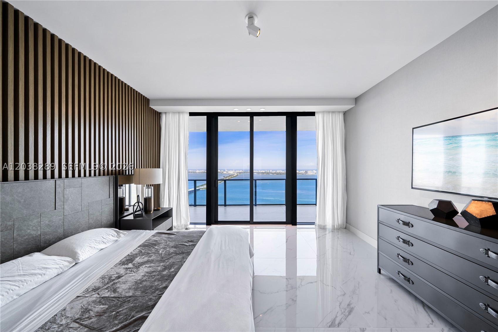 ONE PARAISO CONDO - Residential