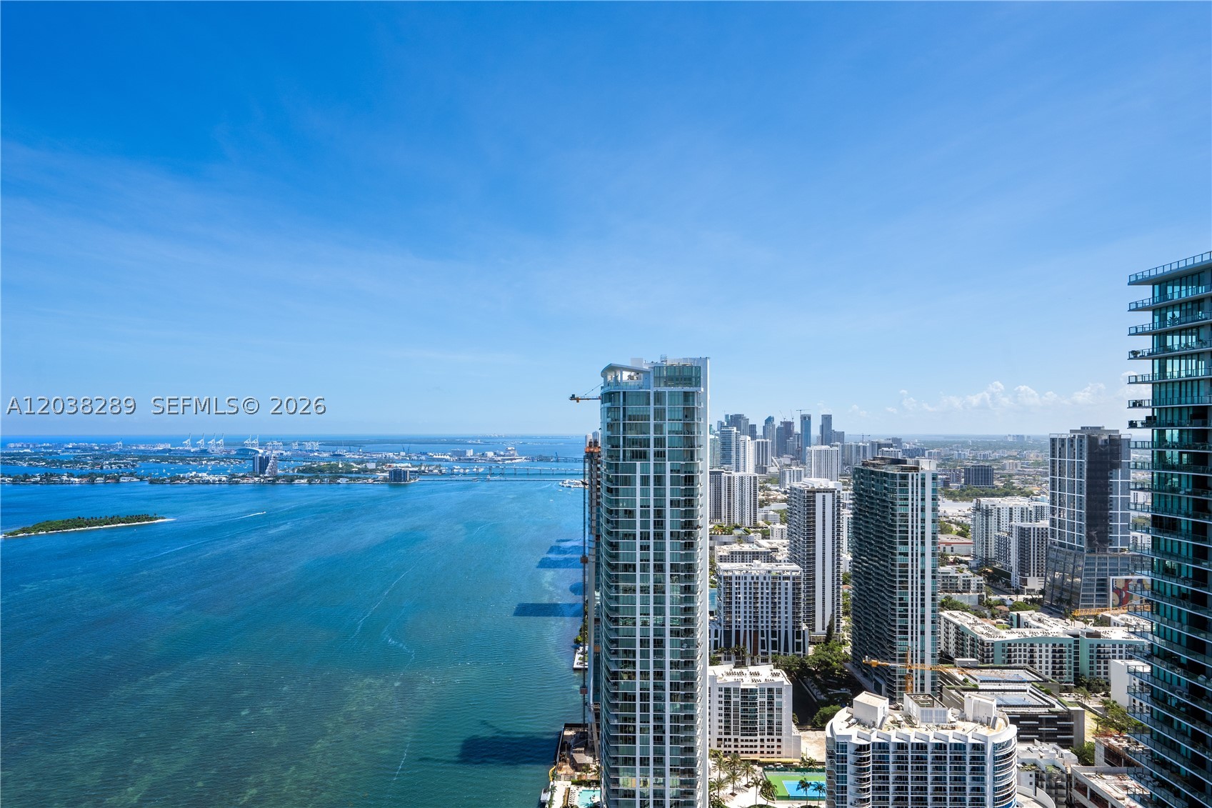 ONE PARAISO CONDO - Residential