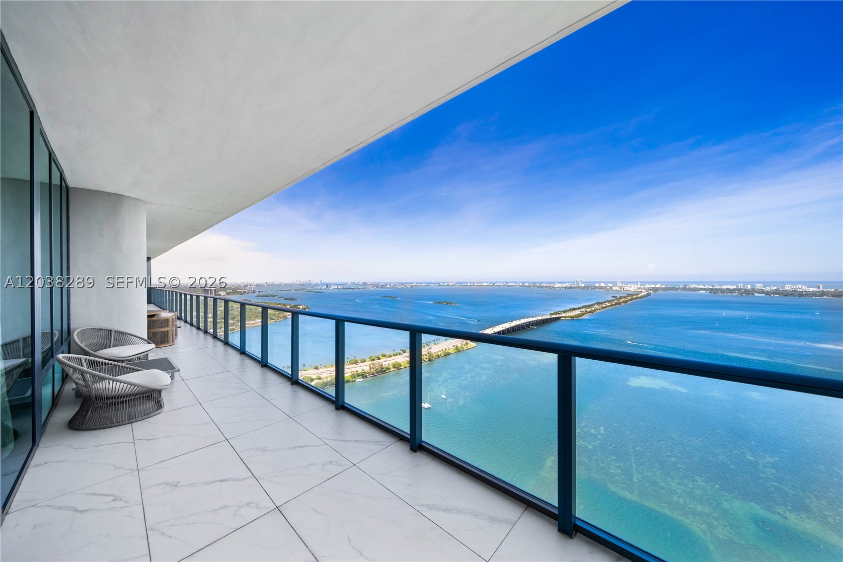 ONE PARAISO CONDO - Residential