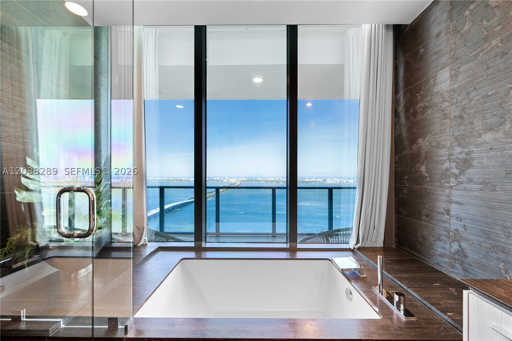 ONE PARAISO CONDO - Residential
