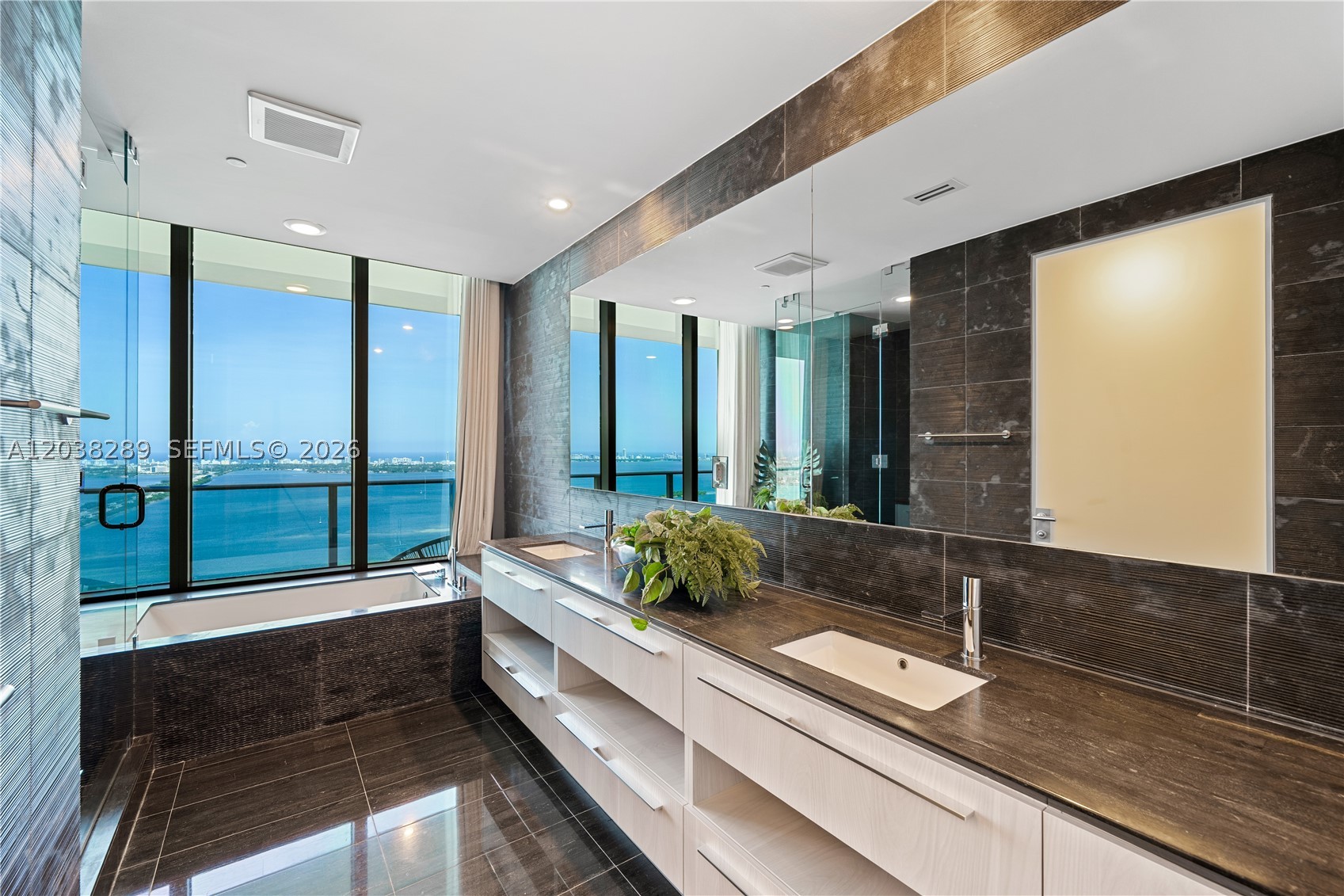 ONE PARAISO CONDO - Residential