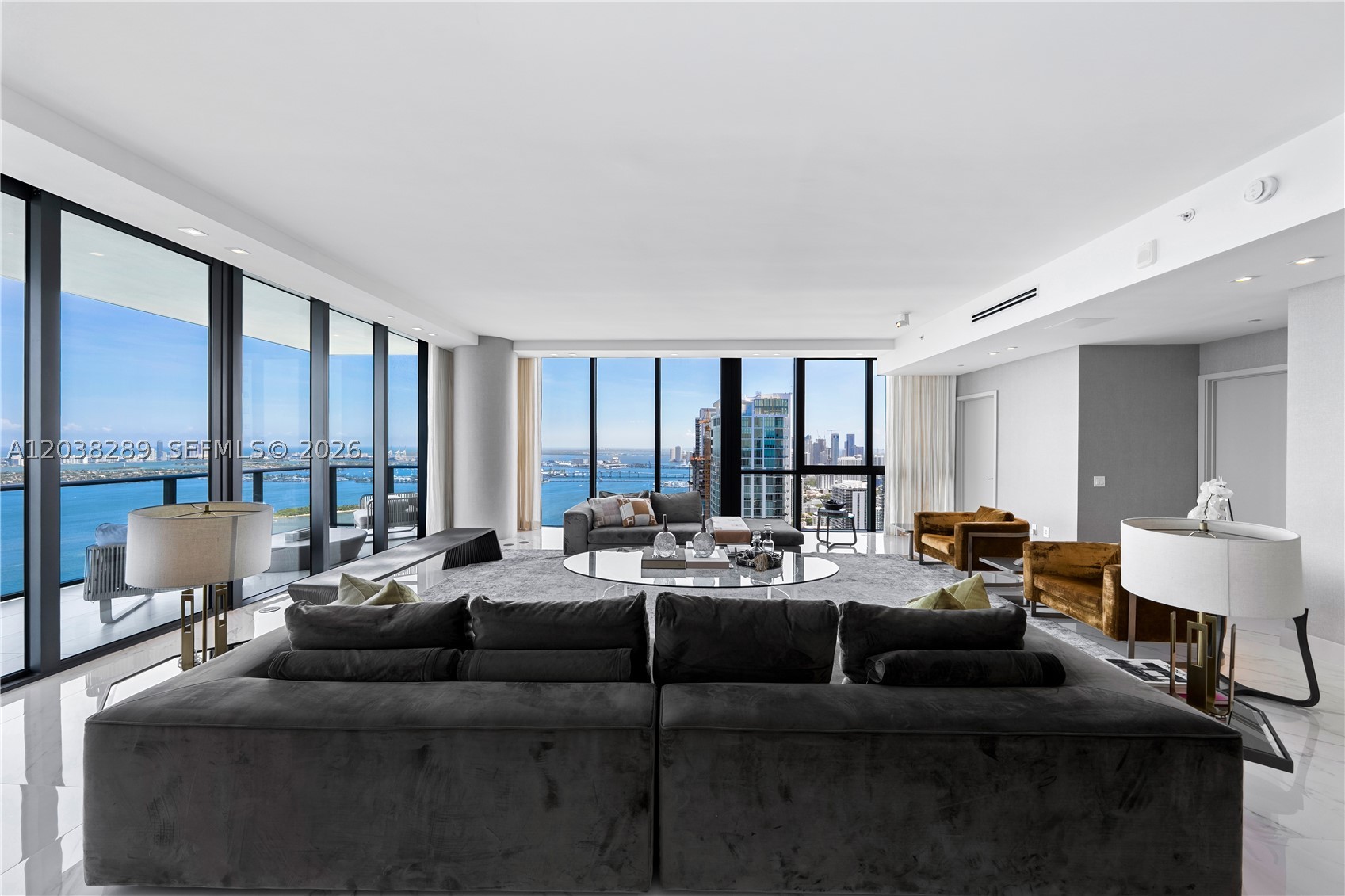 ONE PARAISO CONDO - Residential