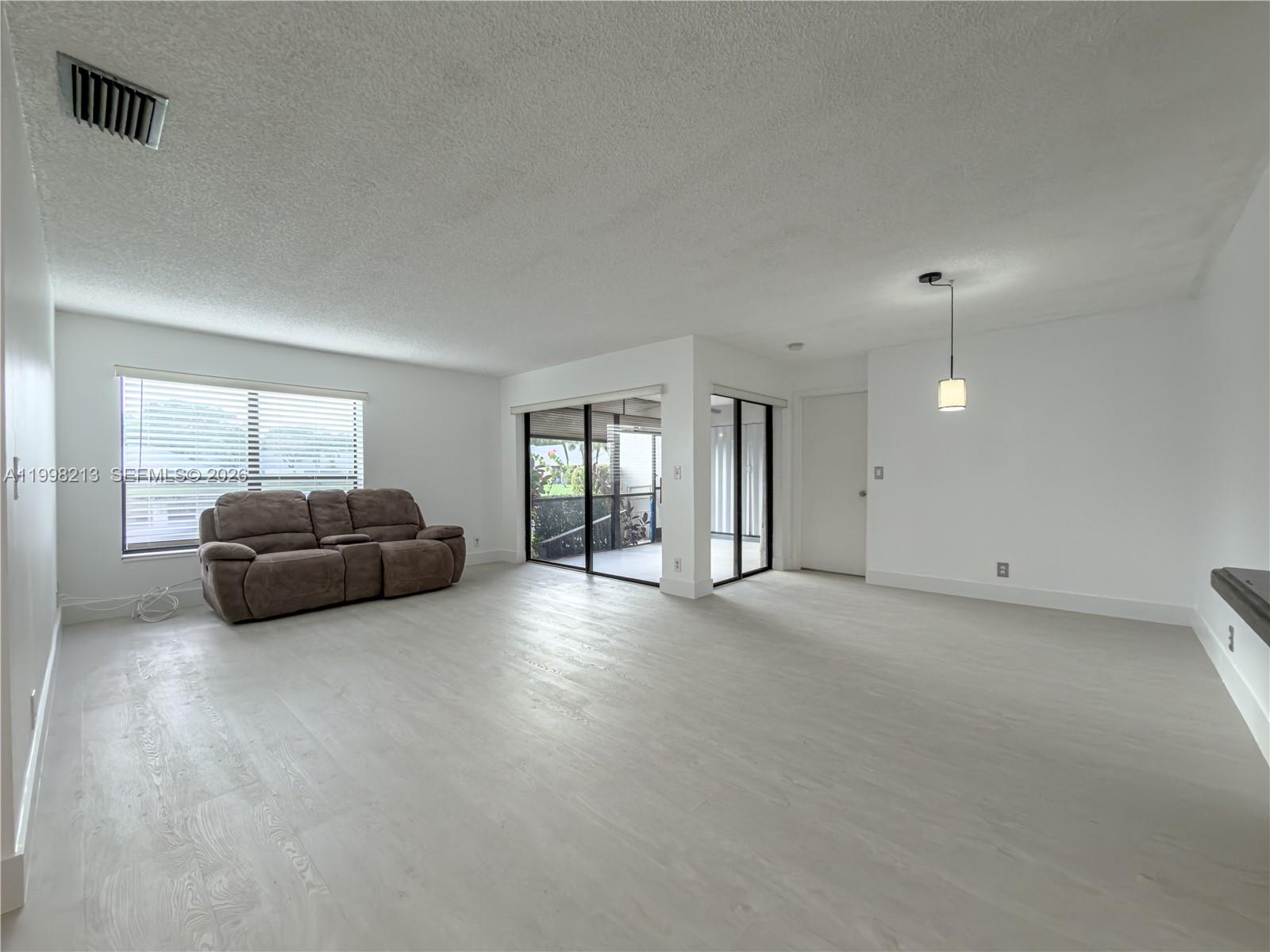 KARANDA VILLAGE VI-C COND - Residential