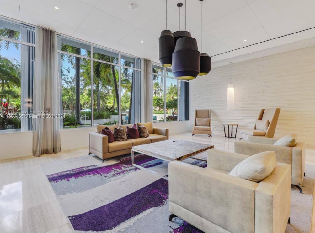 ARLEN HOUSE EAST CONDO - Residential