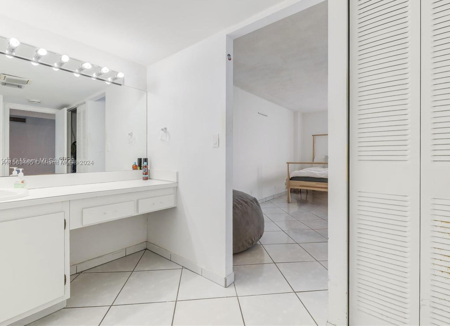 ARLEN HOUSE EAST CONDO - Residential