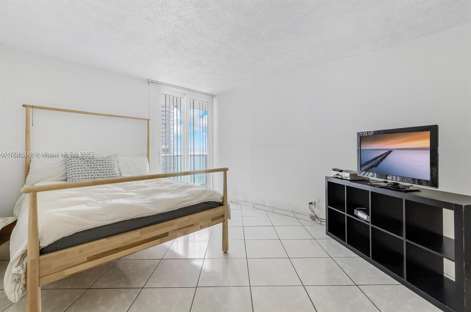 ARLEN HOUSE EAST CONDO - Residential