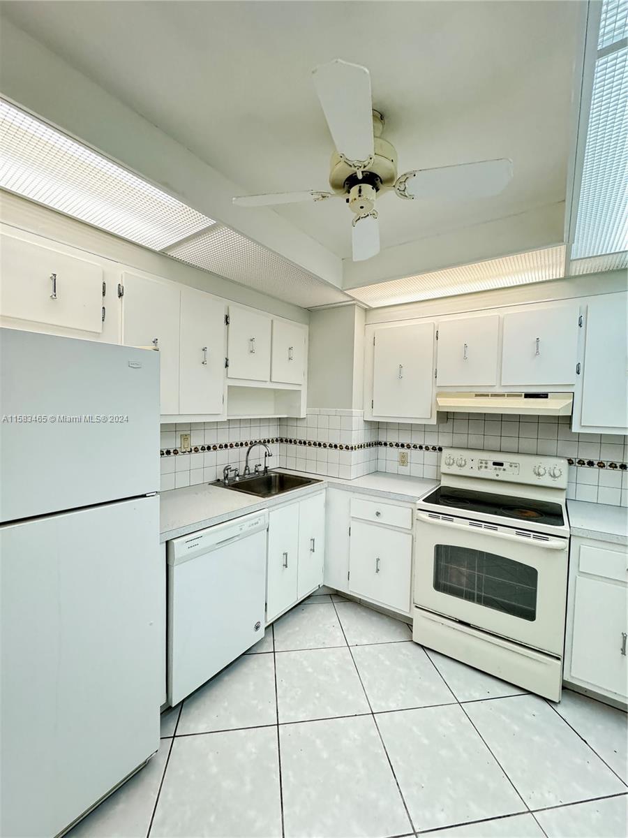 ARLEN HOUSE EAST CONDO - Residential