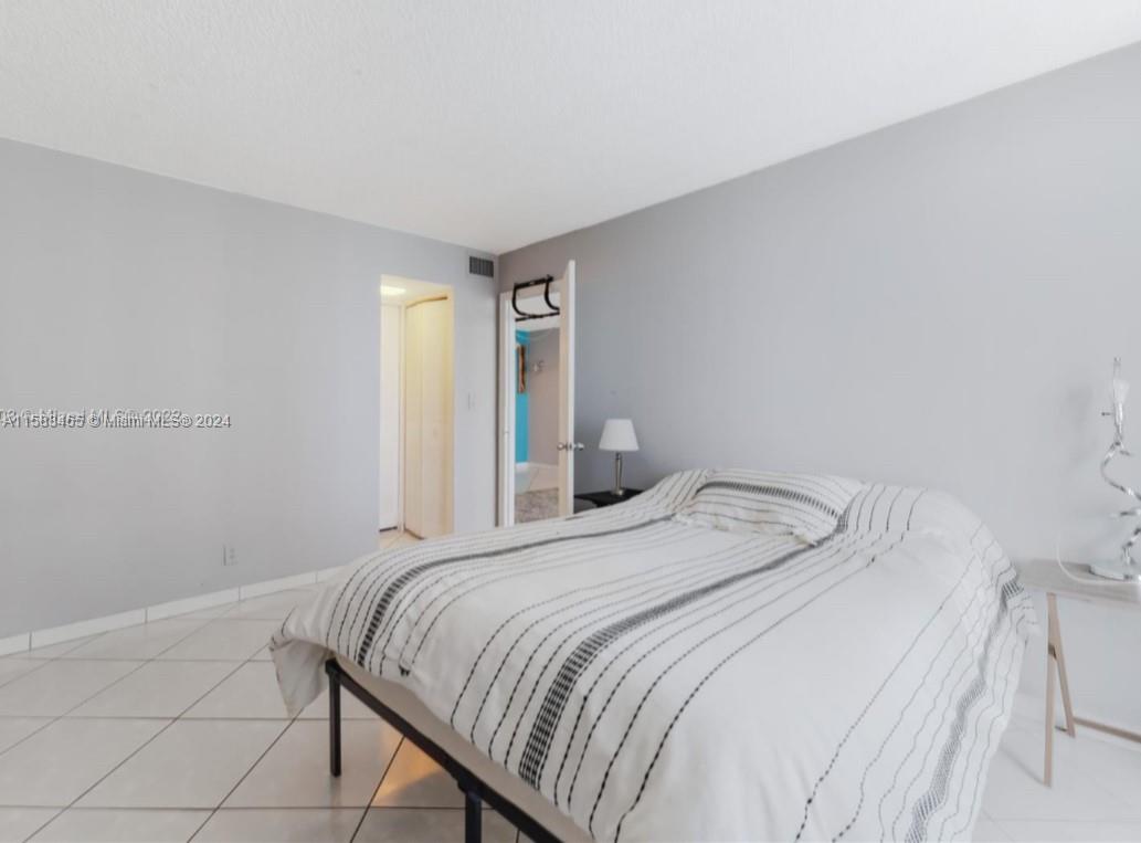 ARLEN HOUSE EAST CONDO - Residential