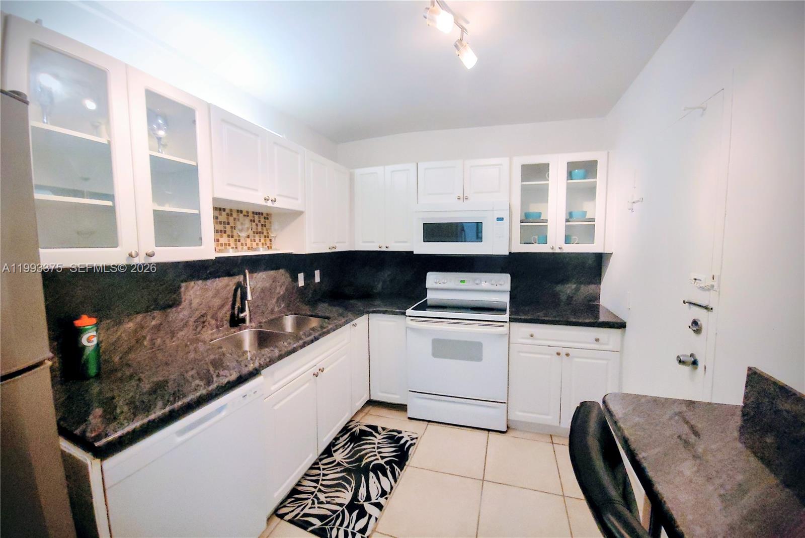 COASTAL TOWERS CONDO - Residential Lease