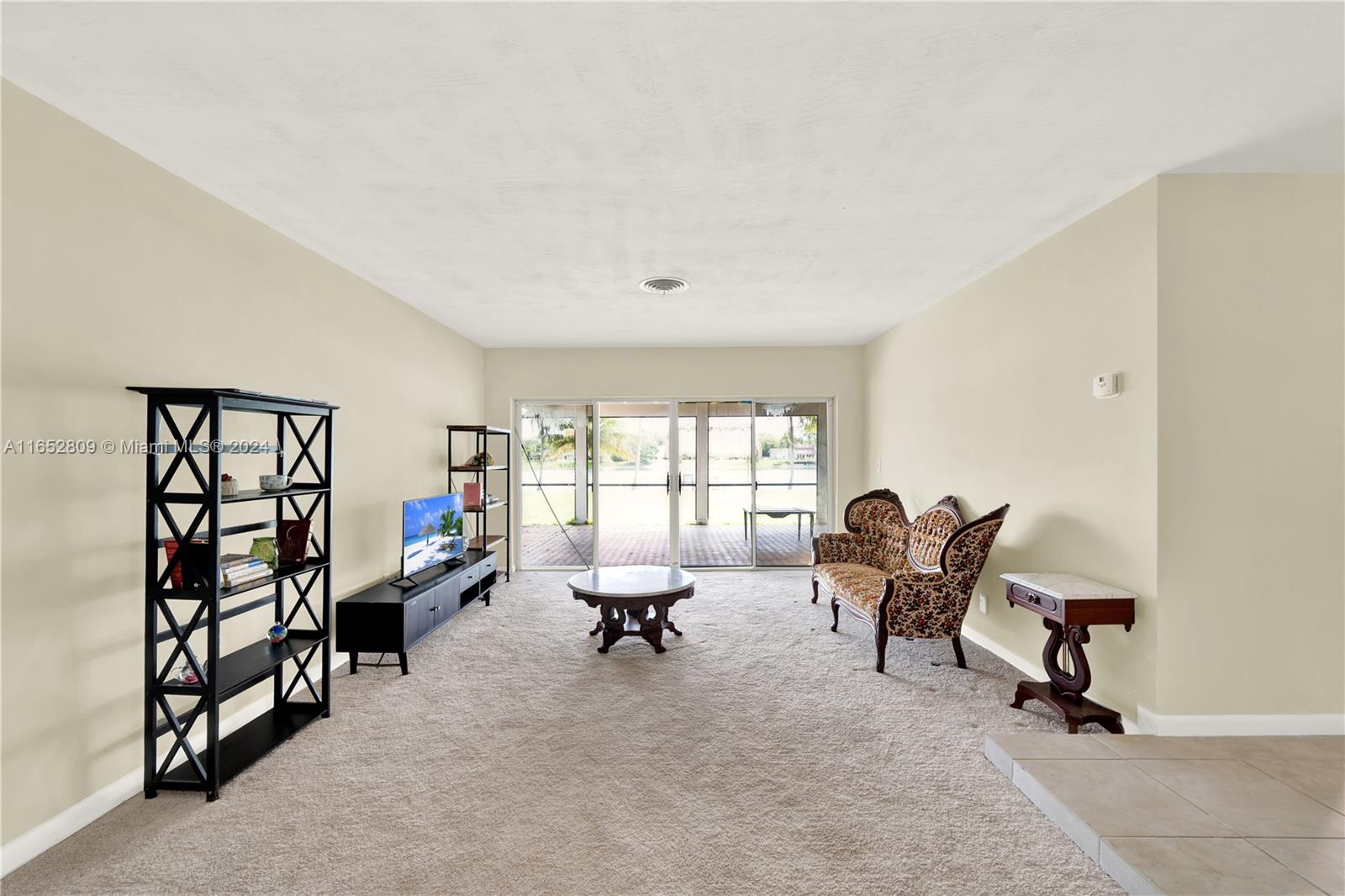 OAKLAND ACRES - Residential