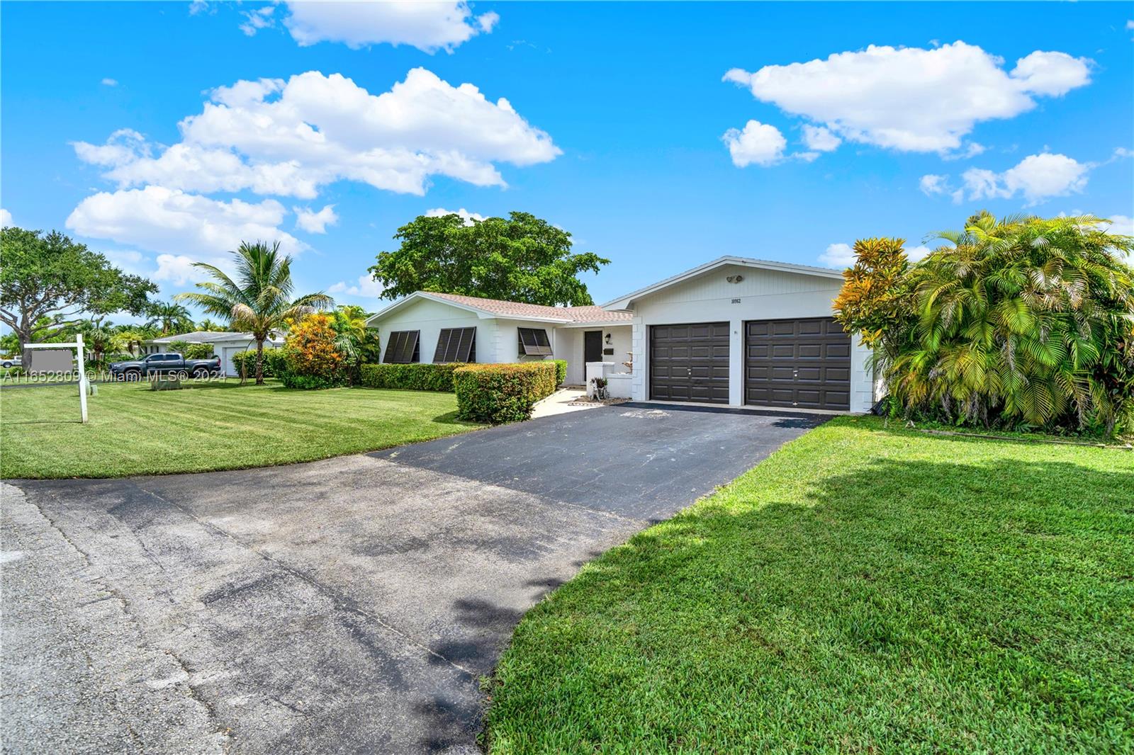 OAKLAND ACRES - Residential
