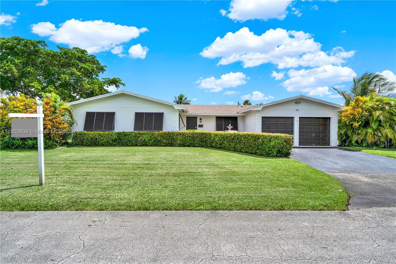 OAKLAND ACRES - Residential