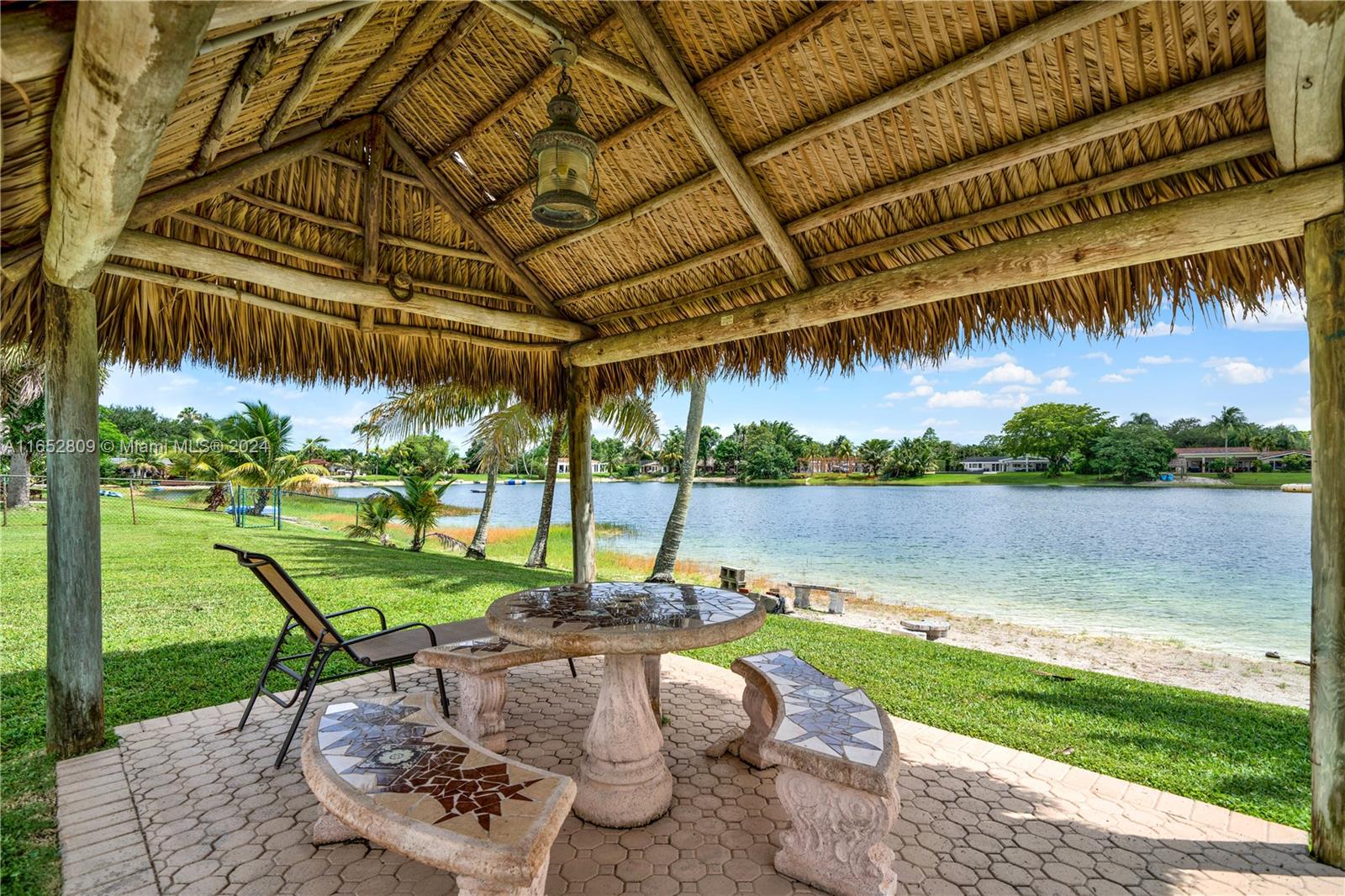 OAKLAND ACRES - Residential