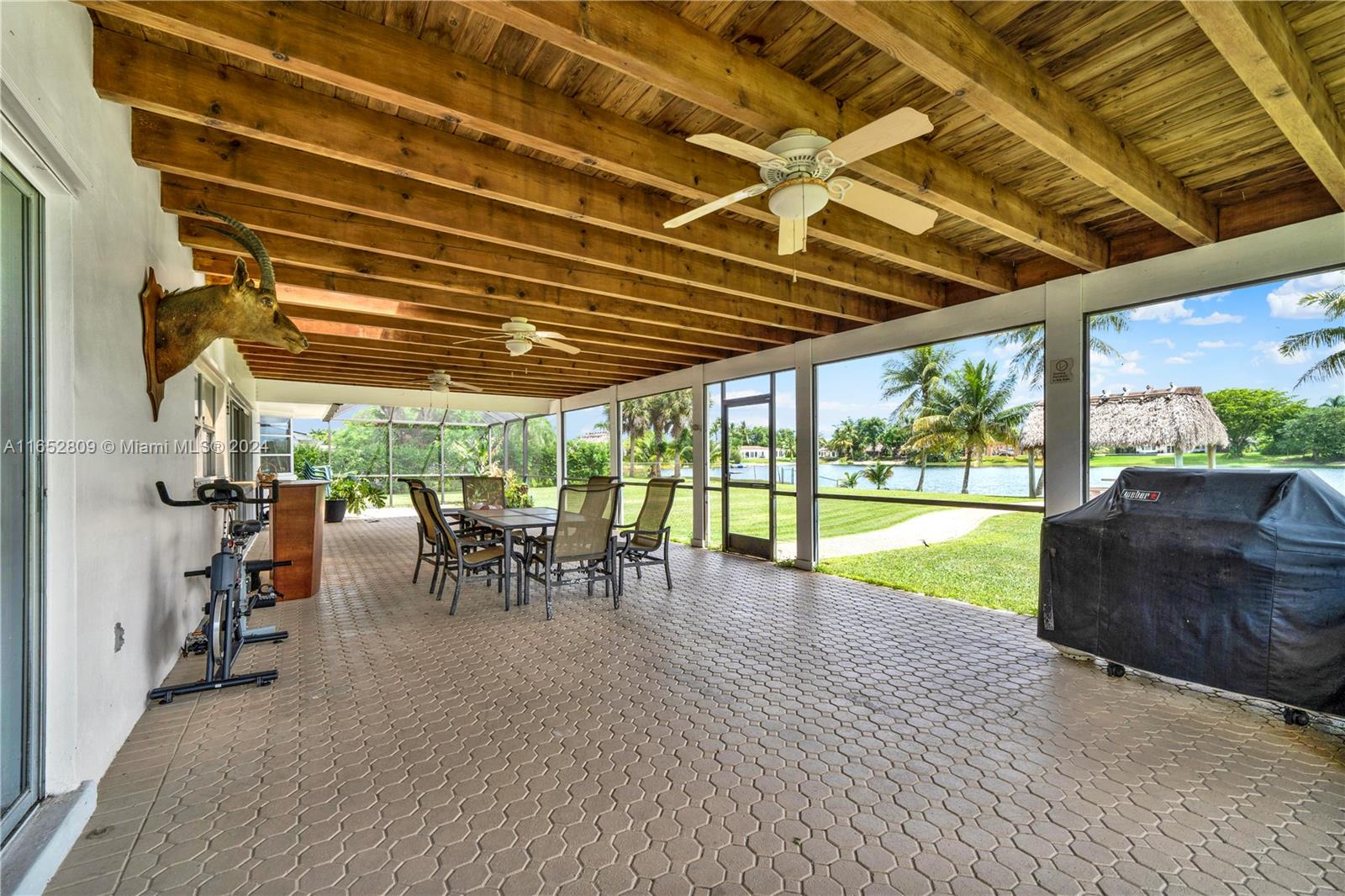OAKLAND ACRES - Residential